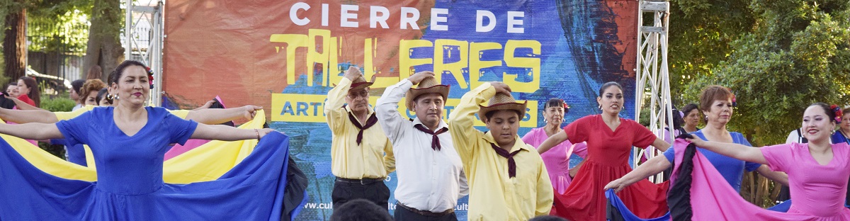 Con exitosas presentaciones y exposiciones finalizaron los Talleres Culturales 2017. 